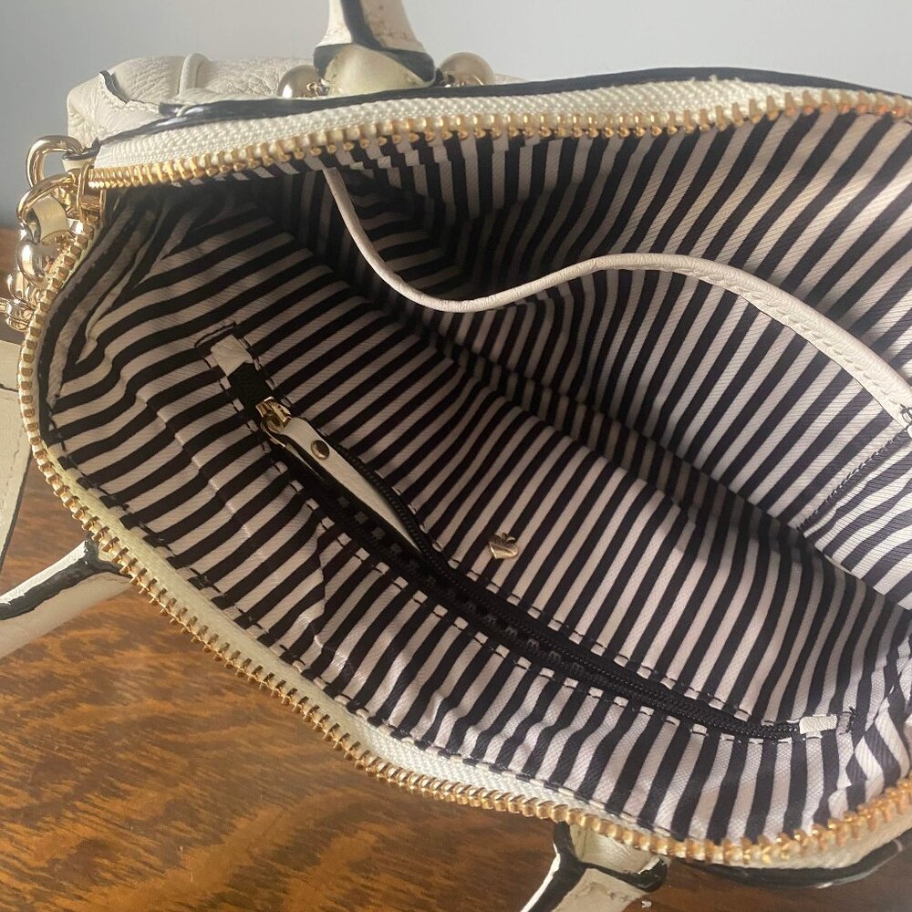 Kate Spade Vintage White Leather Handbag Limited Edition Original Kate Spade bag - Picture 6 of 10